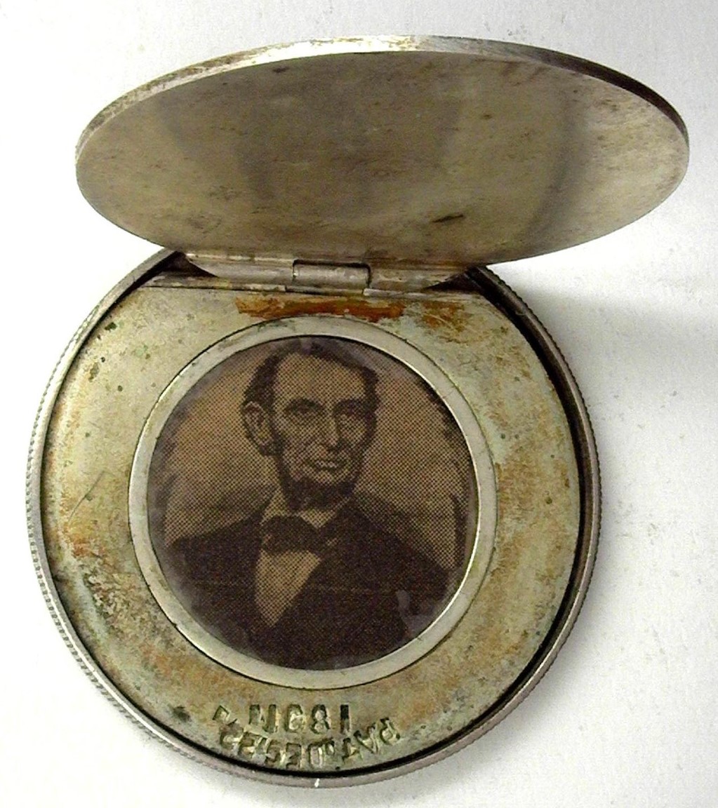 1893-Cristoforo-Colombo-Box-Medal